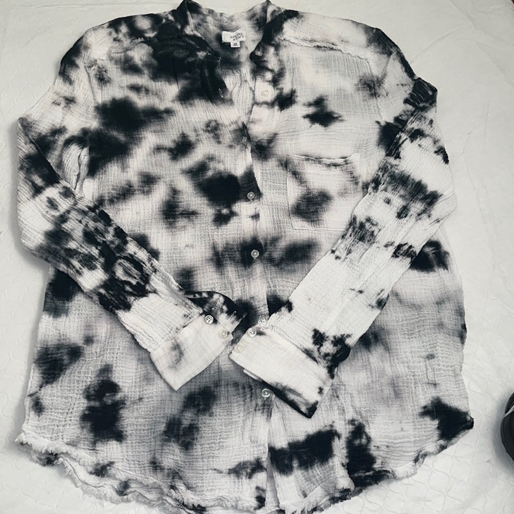 Stone and Sky black and white tie die gauzy button down top M - Picture 4 of 8